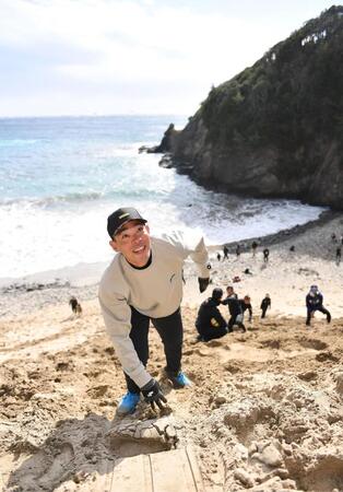 　自主トレを公開し足腰をいじめ抜く秋山（撮影・開出牧）