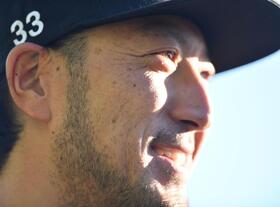 広島・菊池が自主トレ公開「１１月くらいまで野球をやりたいと改めて思った」　昨季５位からの逆襲へ「それだけのメンバーもいると思う」