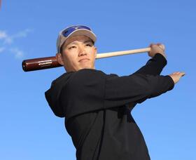 広島・中村奨　１番・中堅で「一流」の「３割は打ちたい」　絶対的レギュラー目指す「塁に出て勢いを持ってくる」