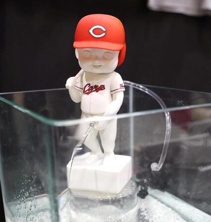 カープしょんべん小僧（撮影・北村雅宏）