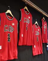 バスケ風ユニホーム（撮影・北村雅宏）