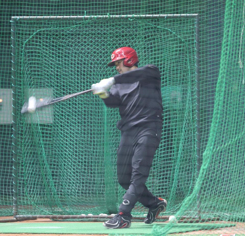 打撃練習で快音を響かせる末包（撮影・北村雅宏）