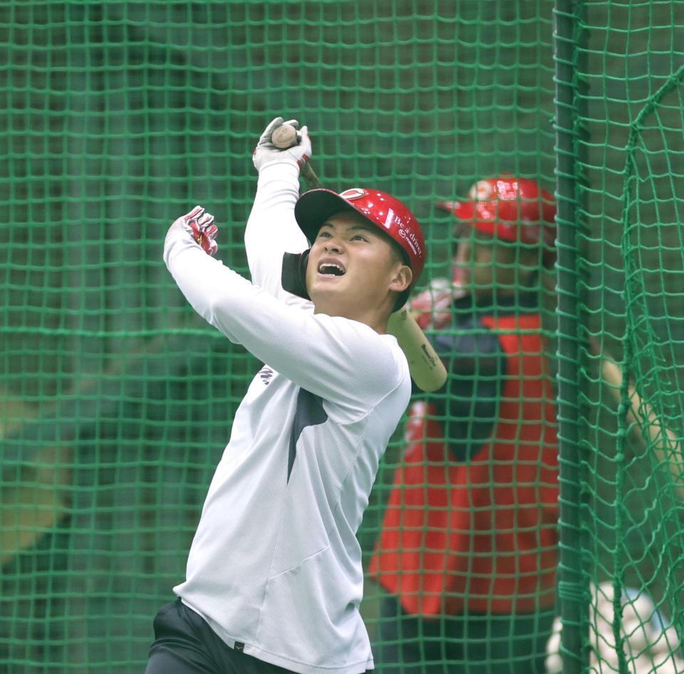 打撃練習する田村（撮影・北村雅宏）