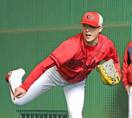 ２日連続でブルペン入りする森下（撮影・北村雅宏）