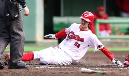 現役ドラフトの広島・辰見　スタンド沸く沸く俊足発揮２盗塁　楽天禁止のヘッスラも敢行