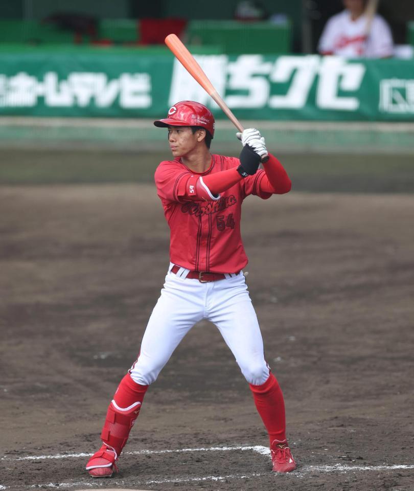 打席に立つ西川（撮影・北村雅宏）