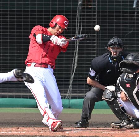 広島　今年対外試合初得点はチーム最年長のバットから　３７歳・秋山が先制適時打　「横一線」の競争で存在感