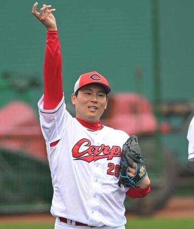 シート打撃に登板し、充実の表情をみせる栗林（撮影・飯室逸平）