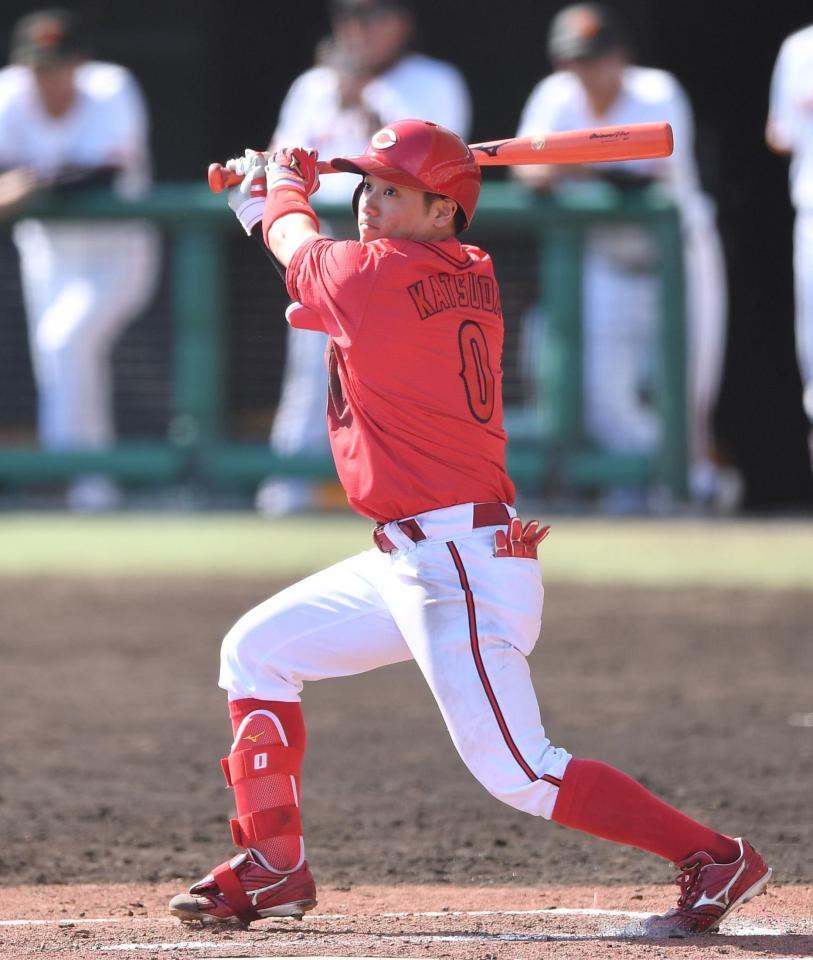 ７回、左前打を放つ勝田（撮影・開出牧）