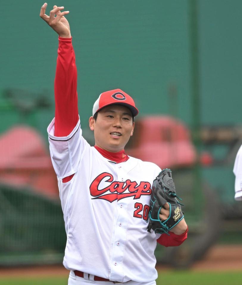 シート打撃に登板し、充実の表情をみせる栗林（撮影・飯室逸平）