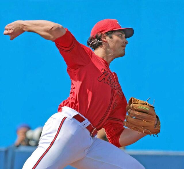 ２回を無失点に抑えたターノック