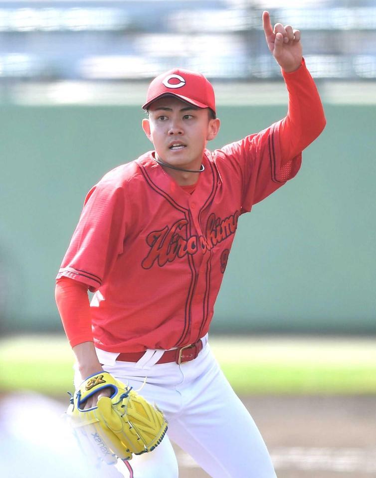 　巨人との練習試合に登板した辻＝１５日