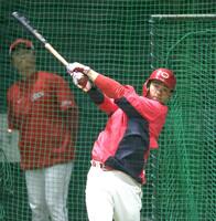 カープの金本知憲氏 20年ぶり復活 レジェンドゲームでユニホーム姿