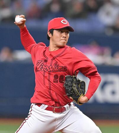 ６回、好リリーフを見せる益田（撮影・飯室逸平）