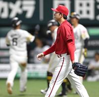 ４回、ソフトバンク・笹川吉康に逆転となる２点適時打を浴びた広島・常広羽也斗＝みずほＰａｙＰａｙドーム福岡（撮影・北村雅宏）