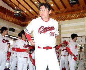 広島・新井監督　志願２軍戦の小園が「いいヒットを打った」　勝田？「開幕のお楽しみで」【一問一答】