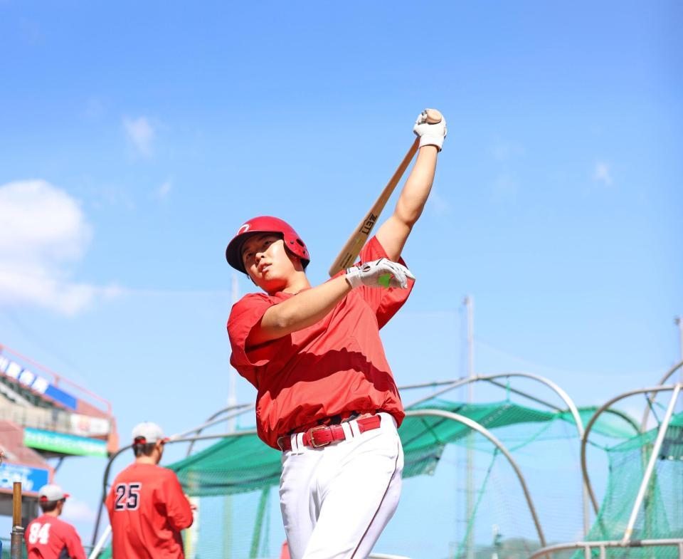 打撃練習する平川（撮影・北村雅宏）
