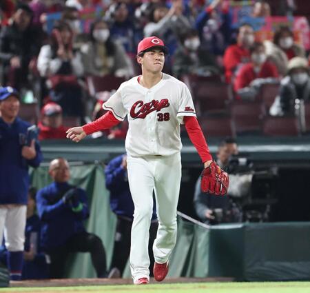 ９回、福永に適時打を浴びた赤木（撮影・北村雅宏）