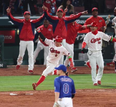 １０回、サヨナラ打を放った勝田