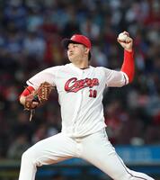 粘投する床田（撮影・北村雅宏）