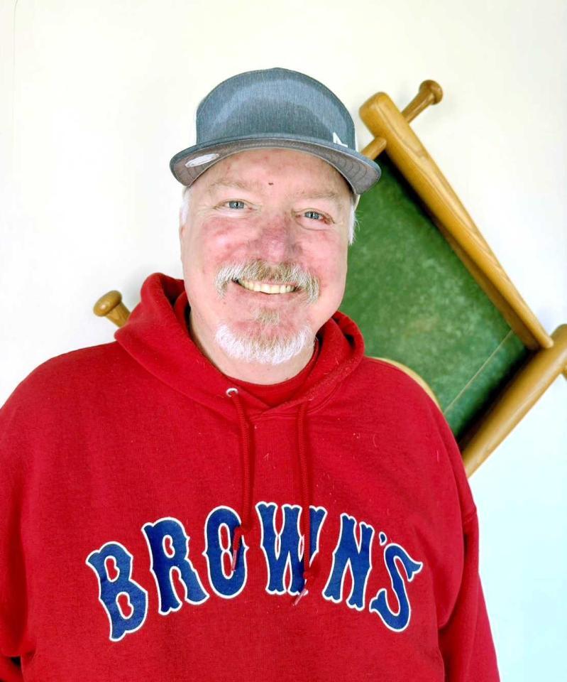 デイリースポーツの取材に応じたマーティー・ブラウン氏（家族提供）　