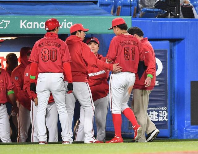 広島ドラ１･平川フェンス激突負傷交代