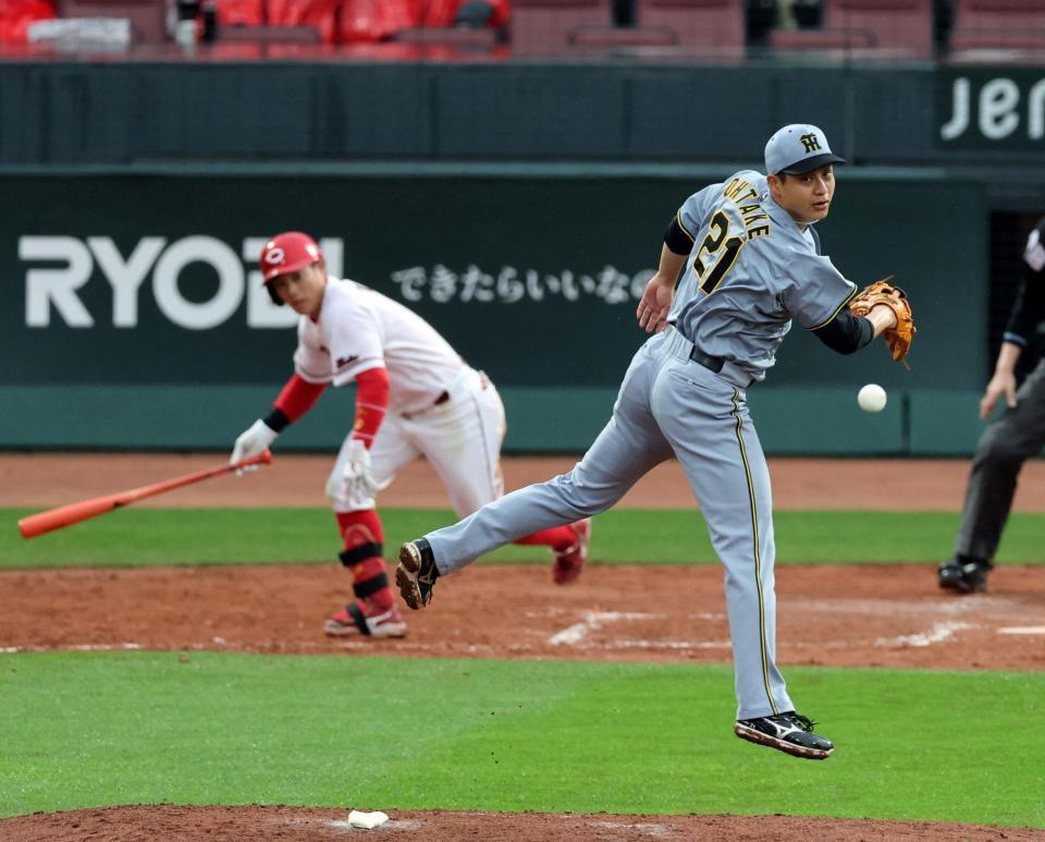 ４回、勝田に中前打を許す大竹（撮影・山口登）