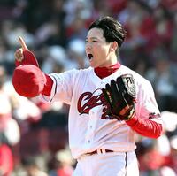 ５回、大山を打ち取り、気迫を見せる栗林（撮影・田中太一）