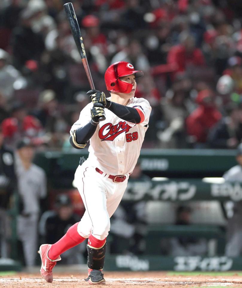 ５回、２ランを放つ大盛