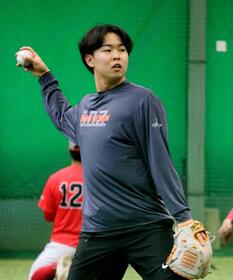 広島・ドラ１平川　送球練習１０メートル４０球「結構思い切り」　ティー打撃再開１０日にも
