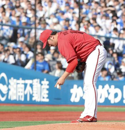 ７回、ＤｅＮＡ・宮下に本塁打を許した床田（撮影・石井剣太郎）　