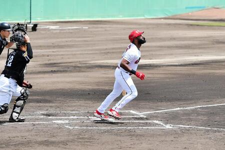 ２軍降格後、初の実戦となったファビアン(撮影・畠山賢大）