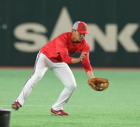 ノックを受ける前川（撮影・佐々木彰尚）