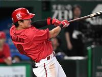 ９回、佐々木が左越えに本塁打