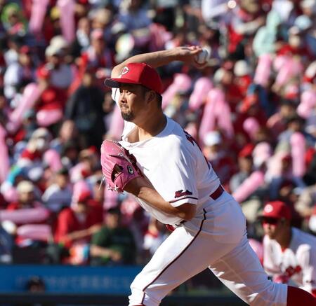 ９回から登板する中崎（撮影・北村雅宏）