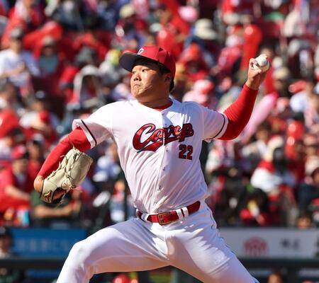 ７回から登板する高（撮影・北村雅宏）