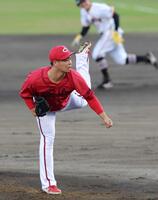 巨人打線を相手に力投する玉村（撮影・立川洋一郎）