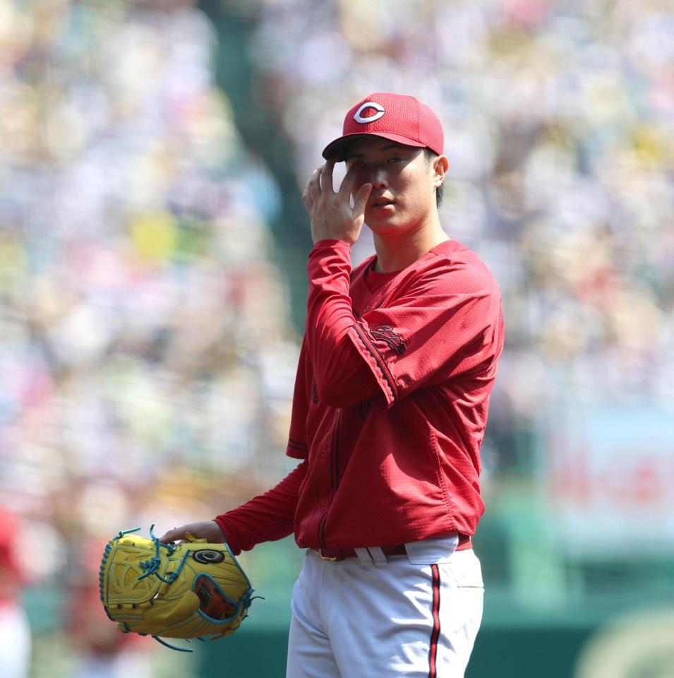 １回、２失点しベンチに戻る森下（撮影・山口登）