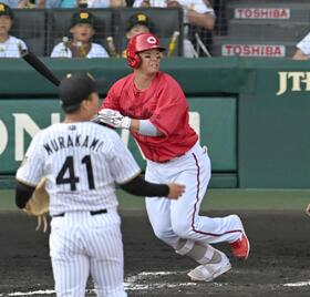 広島・坂倉　完封負けあと１死で意地の左前適時打　マルチで４番の務め　新井監督「いい粘り。紙一重だと思う」