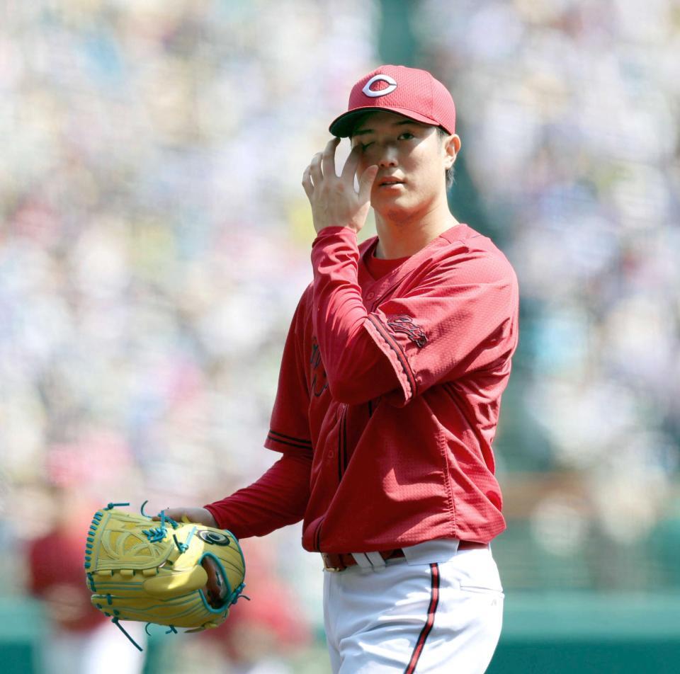 １回、２失点しベンチに戻る森下（撮影・山口登）
