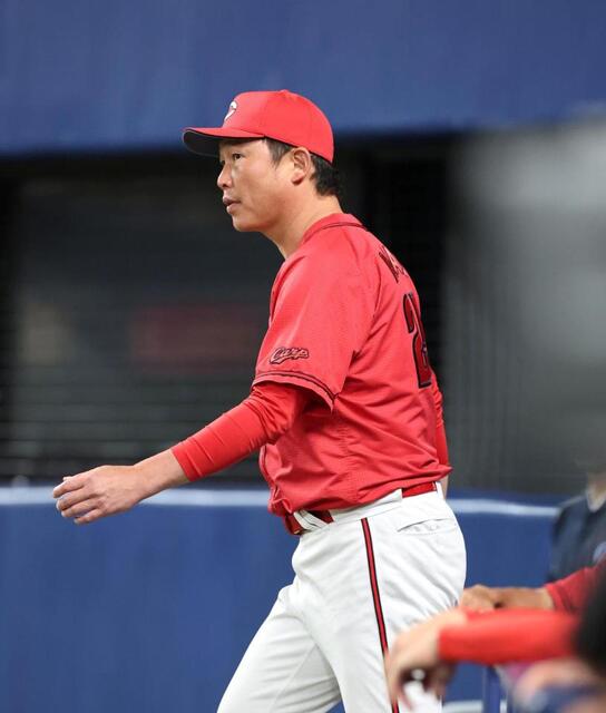 新井監督　小園の交代に言及