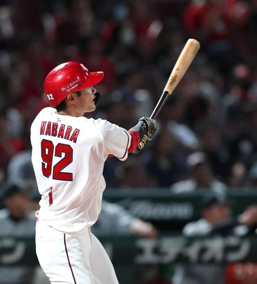 ８回、ソロを放つ名原（撮影・北村雅宏）