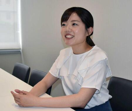 インタビューに応じたＲＣＣ・田村友里アナ
