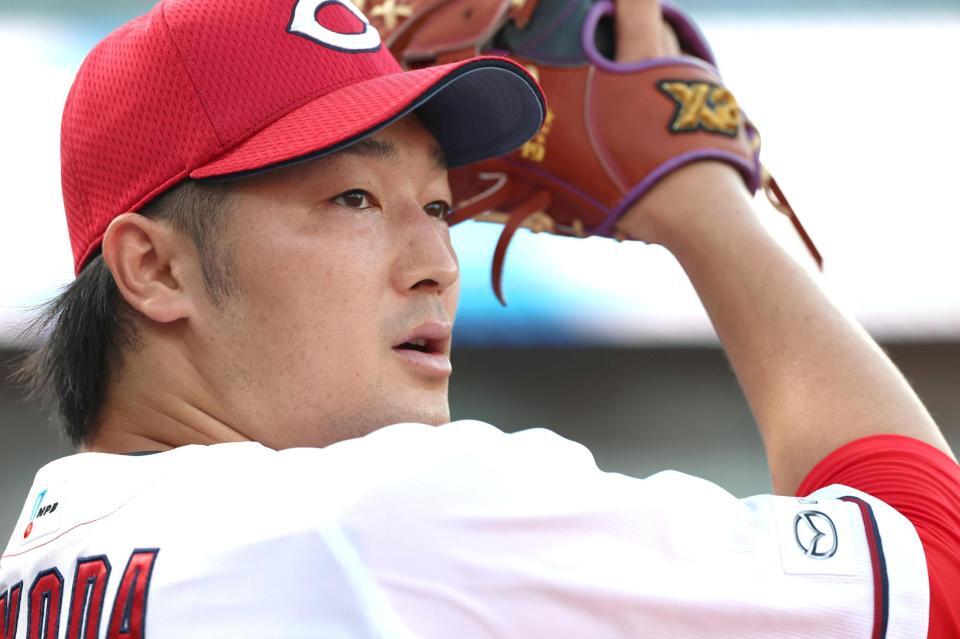 ２回、投球練習を行う床田（撮影・北村雅宏）