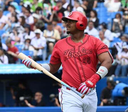 １回、一邪飛に倒れたモンテロ（撮影・園田高夫）