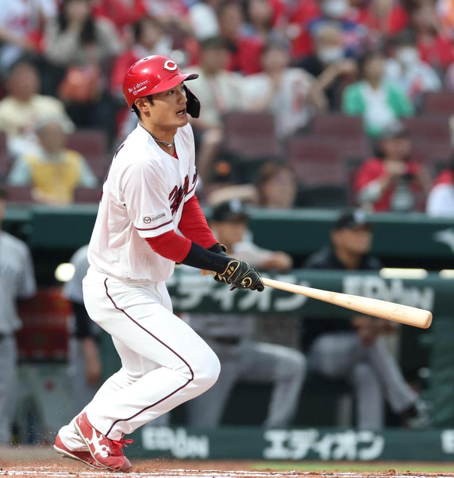 ３回、二塁打を放つ名原（撮影・北村雅宏）