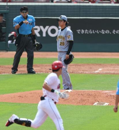 ２回、高橋は佐々木に同点ソロを許す（撮影・山口登）