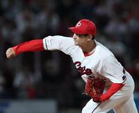 ８回から登板する島内（撮影・北村雅宏）