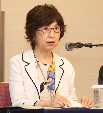 会見をする横浜ＤｅＮＡ・南場智子オーナー（撮影・佐々木彰尚）