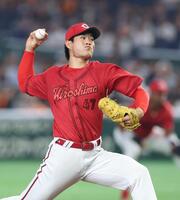 力投する斉藤優（撮影・金田祐二）
